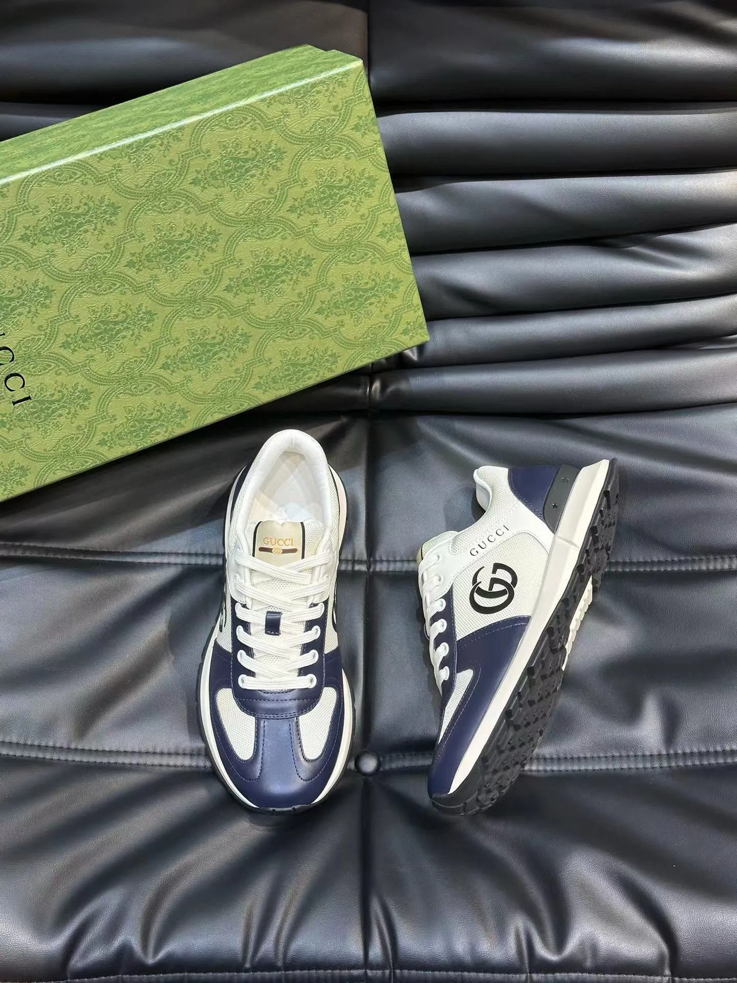 Factory price: 460💰Gucci new men's shoes GUCCI [Lightning] latest shoes are shipped. Original quality, fashionable, made of special materials, sheepskin lining, brand new packaging. The foot feels super comfortable and the workmanship is impeccable. Size: 38-45, Dingyi 45